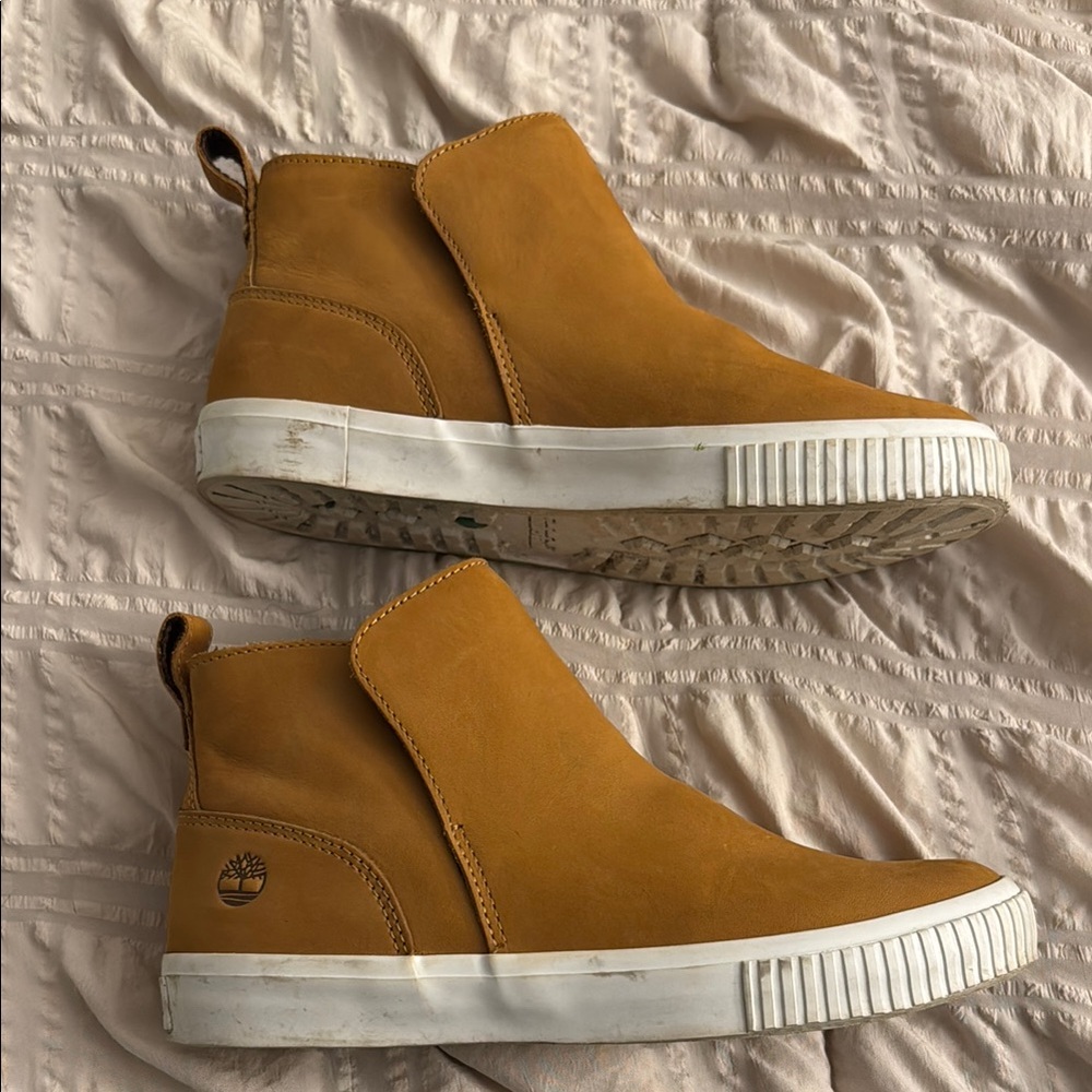 Timberland Tan High-Top Sneakers with Chunky Sole